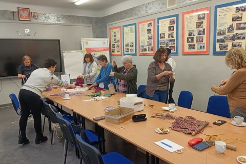 Warsztaty kreatywne dla seniorów - makrama dla początkujących