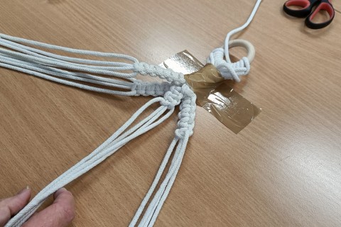 Warsztaty kreatywne dla seniorów - makrama dla początkujących