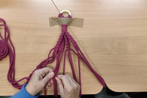 Warsztaty kreatywne dla seniorów - makrama dla początkujących