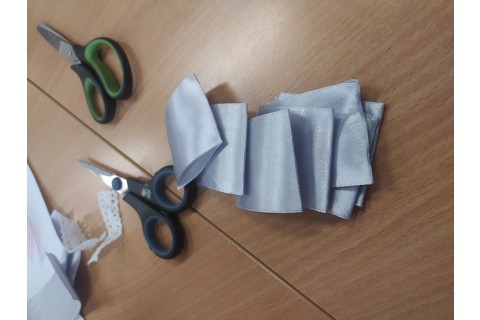 Warsztaty kreatywne  dla dorosłych - ozdoby świąteczne ze wstążki