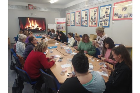 Warsztaty kreatywne  dla dorosłych - ozdoby świąteczne ze wstążki