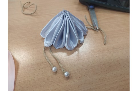 Warsztaty kreatywne  dla dorosłych - ozdoby świąteczne ze wstążki