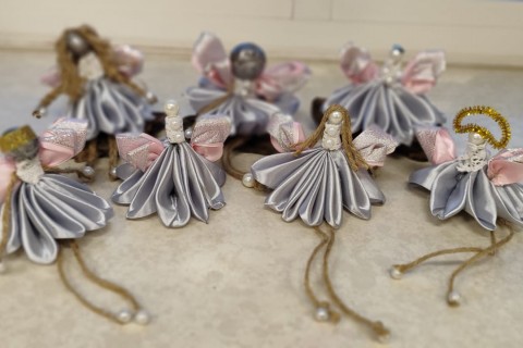 Warsztaty kreatywne  dla dorosłych - ozdoby świąteczne ze wstążki