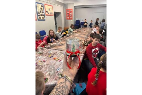 Warsztaty kreatywne dla dzieci od 9 lat - śnieżna kula