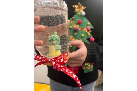 Warsztaty kreatywne dla dzieci od 9 lat - śnieżna kula