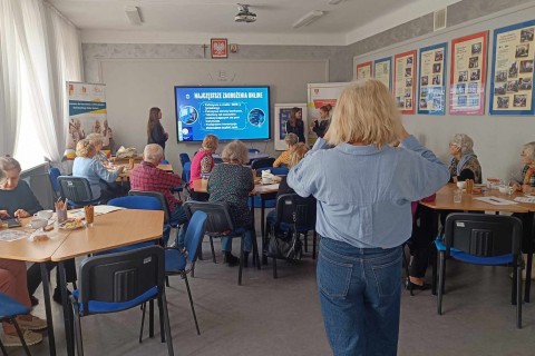 Czwartkowe spotkania Seniorów przy kawie i herbacie