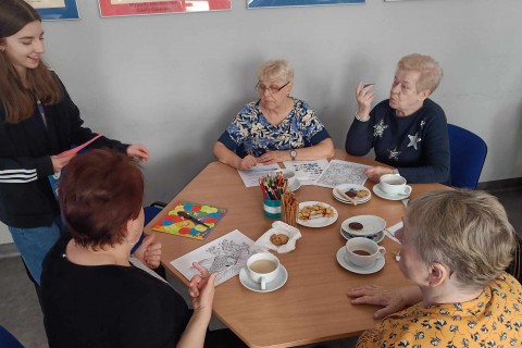 Czwartkowe spotkania Seniorów przy kawie i herbacie