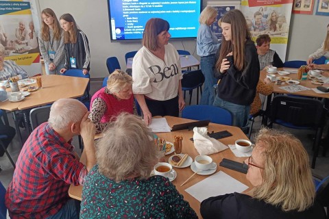 Czwartkowe spotkania Seniorów przy kawie i herbacie