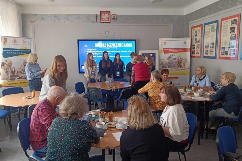 Czwartkowe spotkania Seniorów przy kawie i herbacie