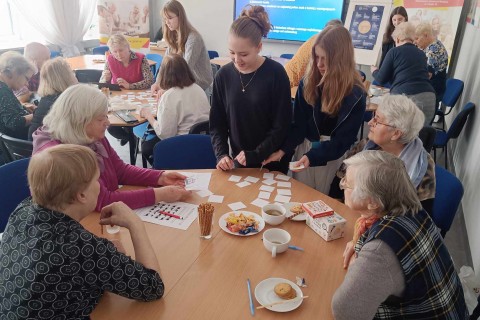 Czwartkowe spotkania Seniorów przy kawie i herbacie