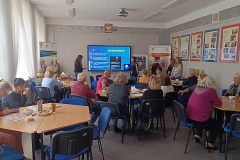 Czwartkowe spotkania Seniorów przy kawie i herbacie