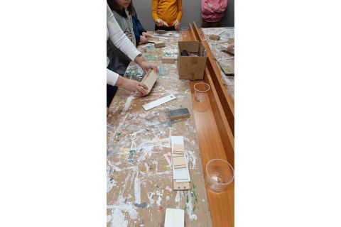 Warsztaty dla dzieci 10+ „Zabawy z drewnem”