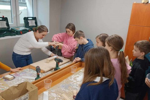 Warsztaty dla dzieci 10+ „Zabawy z drewnem”