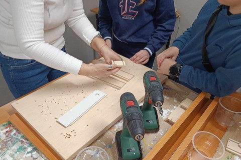 Warsztaty dla dzieci 10+ „Zabawy z drewnem”