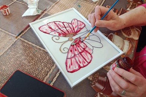 Warsztaty dla seniorów - „Malowanie na szkle”