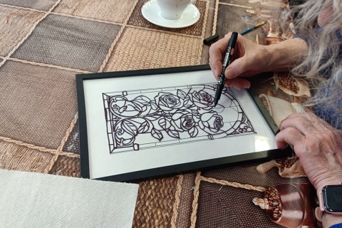 Warsztaty dla seniorów - „Malowanie na szkle”