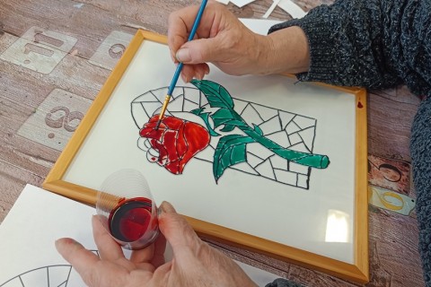 Warsztaty dla seniorów - „Malowanie na szkle”