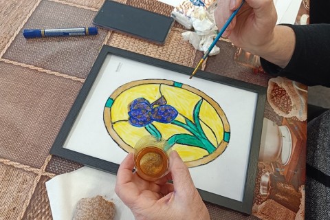 Warsztaty dla seniorów - „Malowanie na szkle”