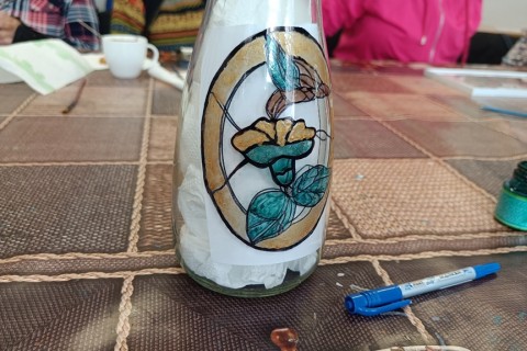 Warsztaty dla seniorów - „Malowanie na szkle”