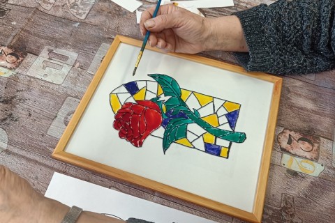 Warsztaty dla seniorów - „Malowanie na szkle”