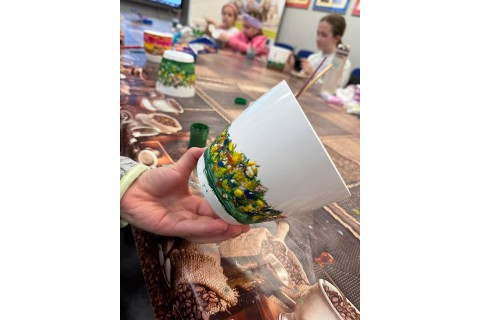 Warsztaty kreatywne dla dzieci 7+ Malowanie doniczek i sianie rzeżuchy