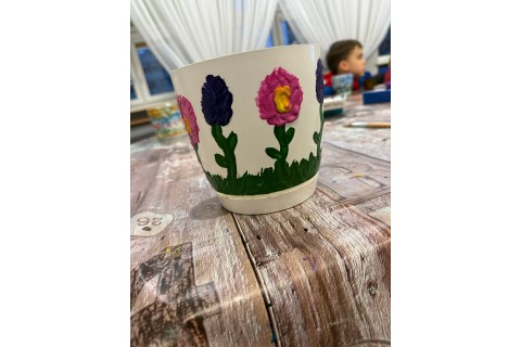 Warsztaty kreatywne dla dzieci 7+ Malowanie doniczek i sianie rzeżuchy