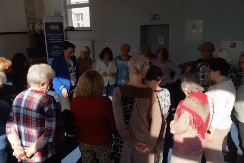 Trening pamięci i koncentracji seniorów na wesoło