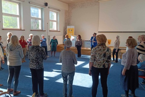 Trening pamięci i koncentracji seniorów na wesoło