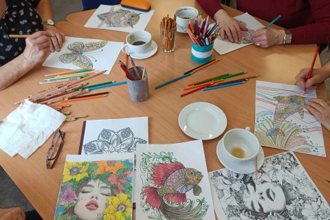 Czwartkowe spotkania Seniorów przy kawie i herbacie