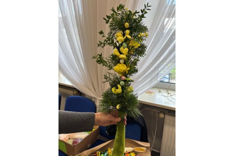 Warsztaty kreatywne dla seniorów - palma wielkanocna