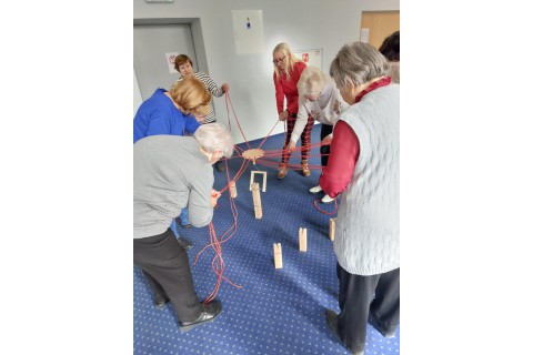 Trening pamięci i koncentracji seniorów na wesoło