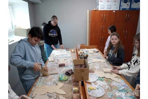 Warsztaty dla dzieci 10+ „Zabawy z drewnem”