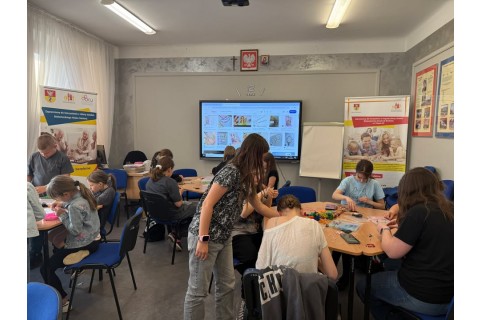 Warsztaty kreatywne dla dzieci 9+ lat biżuteria DIY