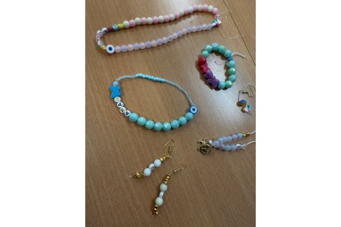 Warsztaty kreatywne dla dzieci 9+ lat biżuteria DIY