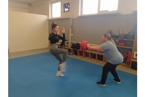 ZAJĘCIA SAMOOBRONY DLA KOBIET