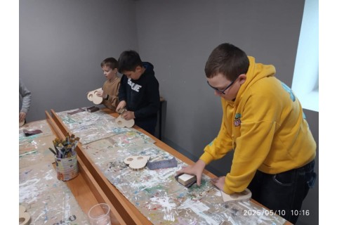 Warsztaty dla dzieci 10+ „Zabawy z drewnem”