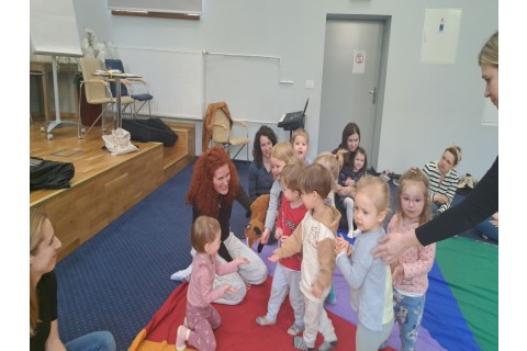 Zajęcia umuzykalniające dla dzieci w wieku 2-3 lata