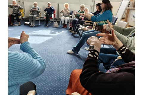 Trening pamięci i koncentracji seniorów na wesoło