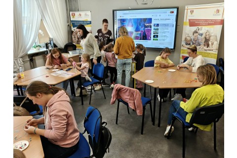 Warsztaty kreatywne mama-córka „Bransotelki bliskości”