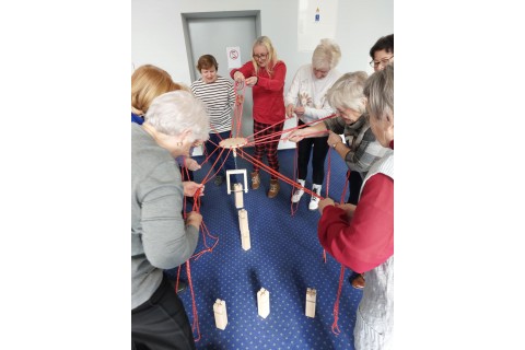 Trening pamięci i koncentracji seniorów na wesoło