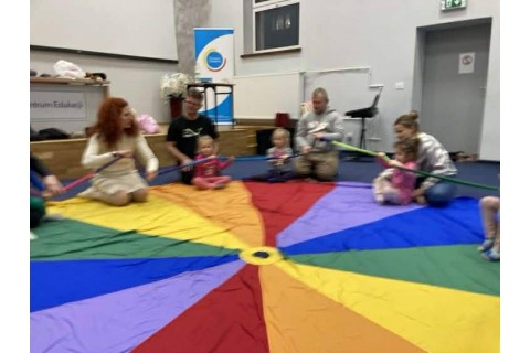 Zajęcia umuzykalniające dla rodziców z dziećmi w wieku 2-3 lata