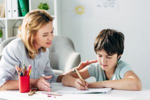 Dysleksja - czym jest, jak ją rozpoznać i jak wspomagać dziecko